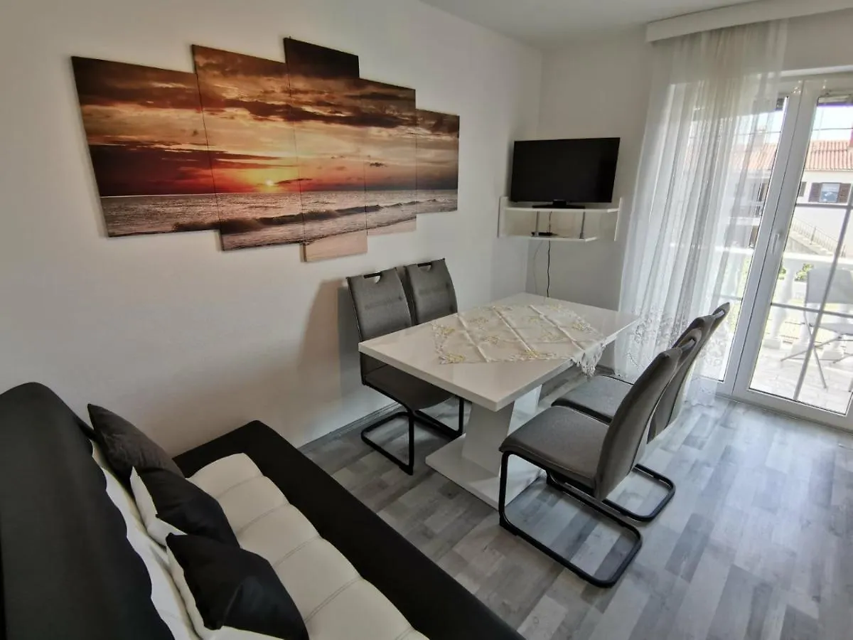 Apartments Toni Porec 0*,