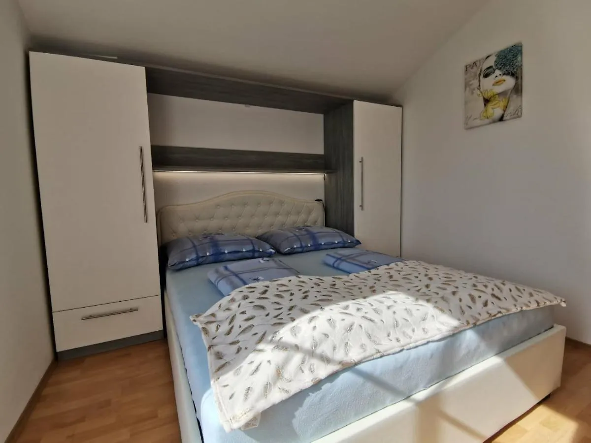Apartments Toni Porec 0*,  Croatia